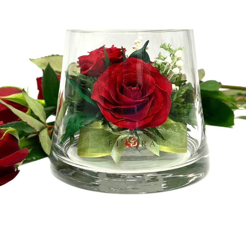 Flowers Natural Red Roses in a Small Taper-Up Cylinder Glass Vase
